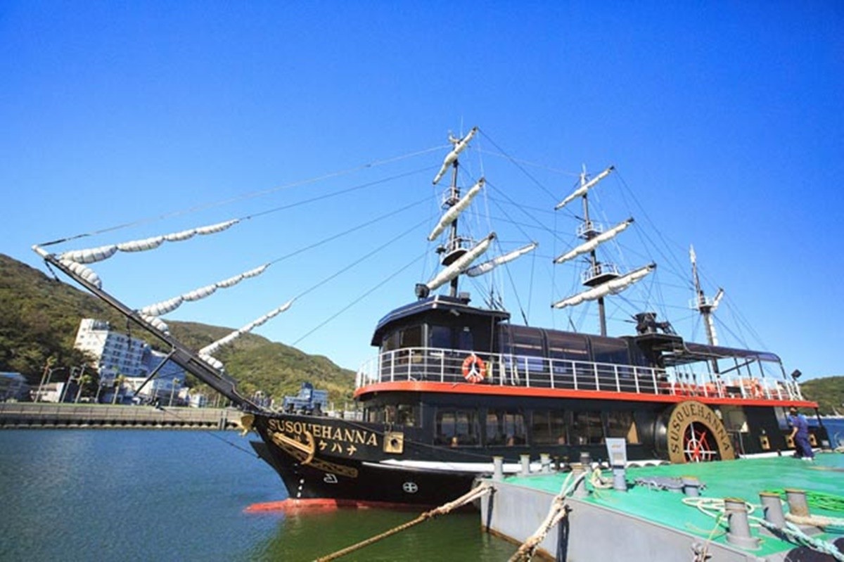 造訪日本開國歷史之港・下田港，搭乘遊覽船「培里提督的黑船」巡航！